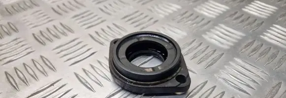 Volkswagen PASSAT B5 Camshaft holder 027115033
