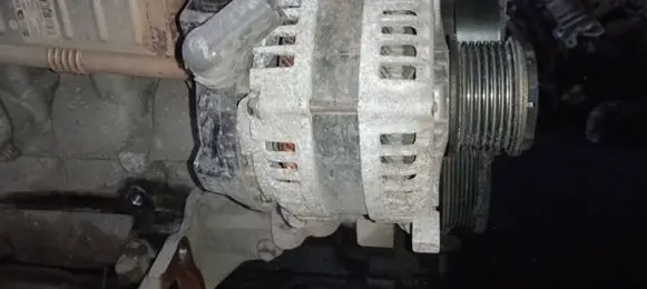 Toyota Avensis T270 Generator/alternator