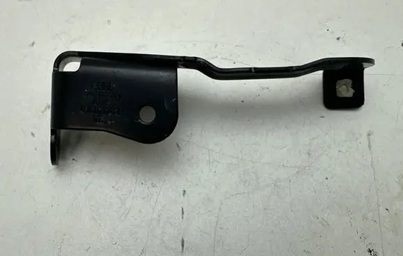 Audi A7 S7 4G Other engine bay part 4G0121214AE