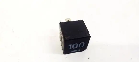 Volkswagen Golf V Other relay 7M0951253A 95VW10K705CA