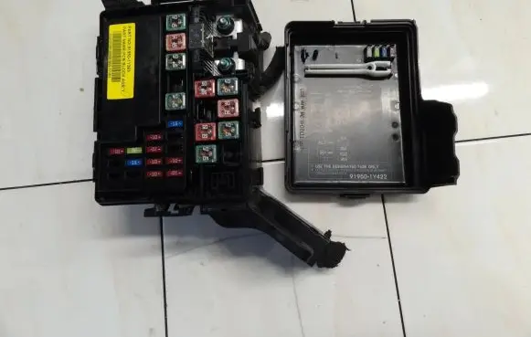 KIA Picanto Fuse box set 91950-1Y363