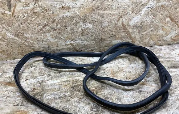Mercedes-Benz SL R230 Engine compartment rubber 