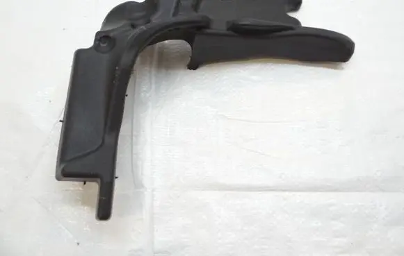 Peugeot 5008 Windshield trim 9686358580