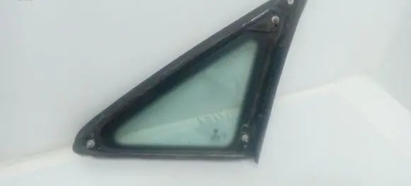 Volkswagen Touran I Front triangle window/glass 