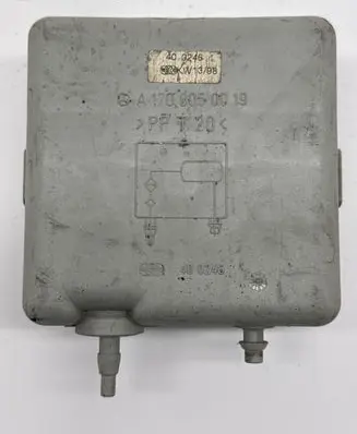 Mercedes-Benz SLK R170 Vacuum air tank 1708050019 4002461