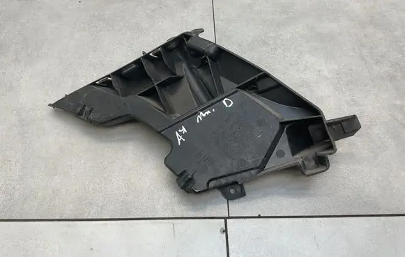 Front bumper mounting bracket