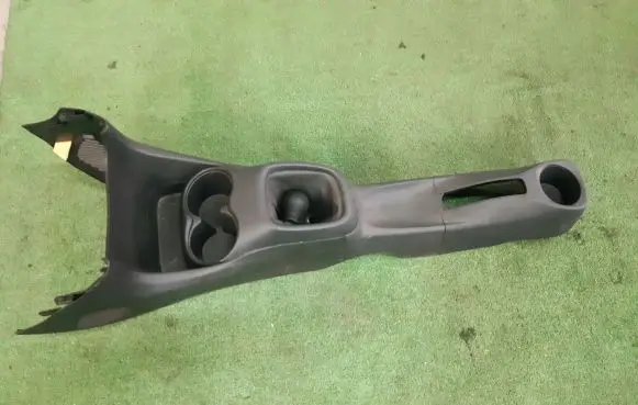 Peugeot 108 Center console