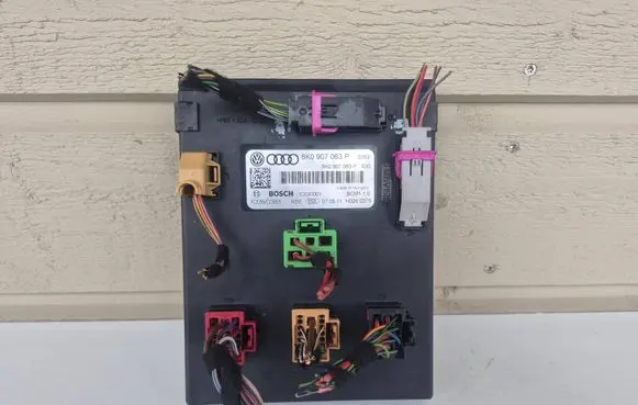 Audi A4 S4 B8 8K Comfort/convenience module 8K0907063P