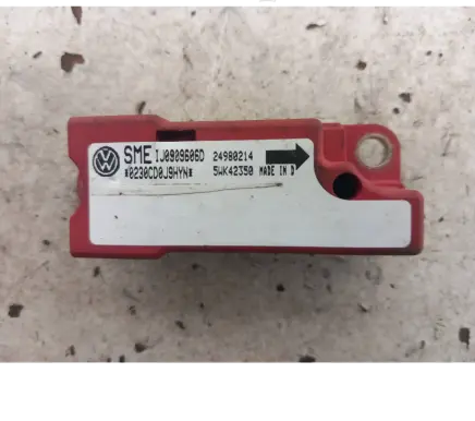 Volkswagen Golf IV Airbag deployment crash/impact sensor 1J0909606D 5WK42350 24980214