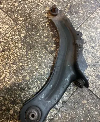 Renault Scenic III - Grand scenic III Front lower control arm/wishbone