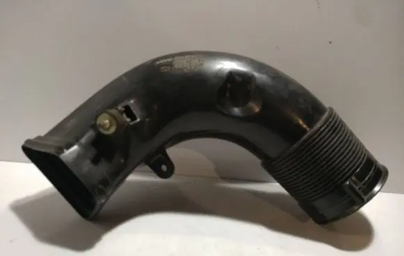 Audi A6 S6 C4 4A Air intake hose/pipe 4A0129643C 4615227889