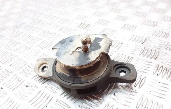 Subaru XV Engine mount bracket
