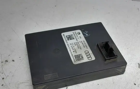 Audi Q7 4L Antenna control unit 4L0907335 4F0910335