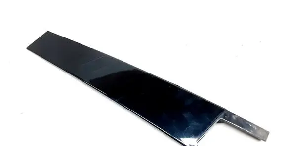 Mercedes-Benz C W205 Front door window/glass frame A2056900287