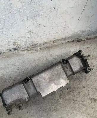 Toyota Avensis T250 Intake manifold