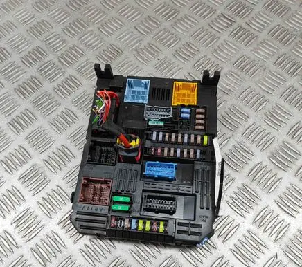 Peugeot 2008 II Fuse module 9855665080