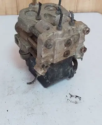 Volkswagen Transporter - Caravelle T4 ABS Pump 701614111 0265201037