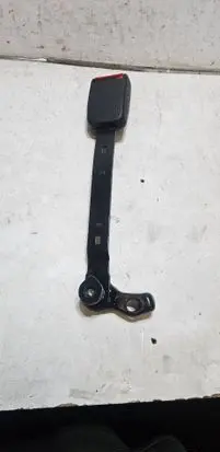 Audi A4 S4 B7 8E 8H Front seatbelt buckle 3B0858471