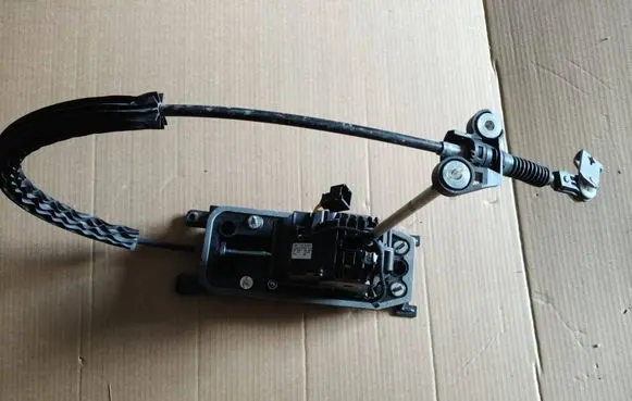 Volkswagen Tiguan Allspace Gear selector/shifter in gearbox 5QF713023C