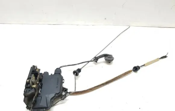 Seat Toledo II (1M) Rear door lock