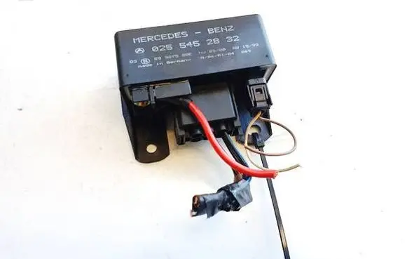 Mercedes-Benz A W168 Coolant fan relay 0255452832 899075000