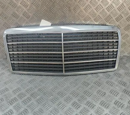 Mercedes-Benz E W124 Front grill A1248800783