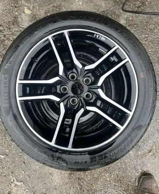 R18 alloy rim