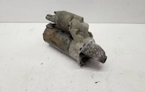 KIA Sportage Starter motor 361002B300