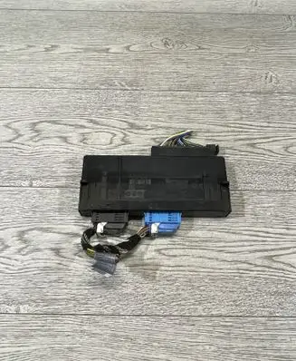 BMW 3 E90 E91 Comfort/convenience module 9134479 9134478 10681810