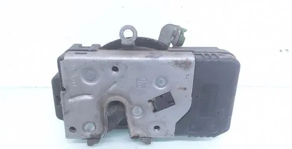 Opel Combo C Front door lock 13203899