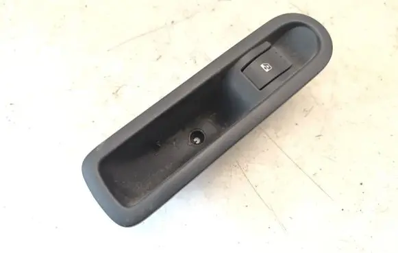Renault Megane II Electric window control switch 156013870