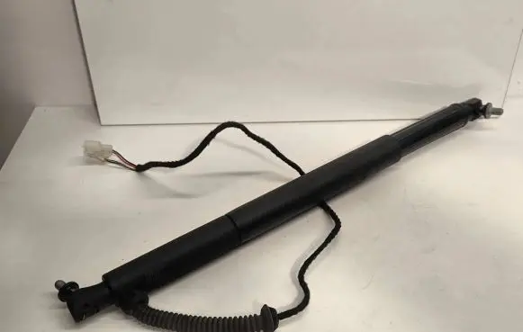 BMW X6 E71 Tailgate/trunk strut/damper 7286118 08022011 622473