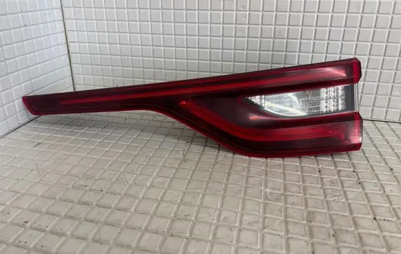 Renault Talisman Tailgate rear/tail lights