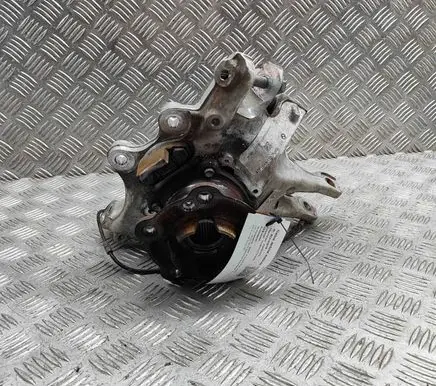 BMW M4 F82 F83 Rear wheel hub 2284882 2284796