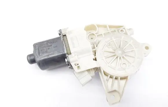 Mercedes-Benz C W204 Front door window regulator motor A2048200142