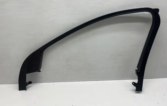 Ford Escape IV Front door glass trim molding LJ6BS201A18AAW LJ6BS201A18AEW