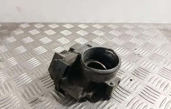 Volkswagen Golf V Throttle valve 03G128063