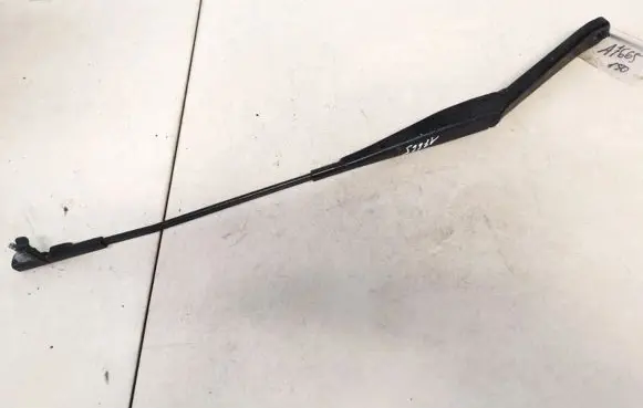 Ford Focus Front wiper blade arm 4m5117526ab
