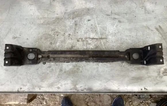 Chrysler 300 - 300C Bottom radiator support slam panel 