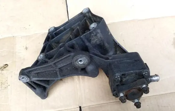 Opel Sintra Power steering pump mounting bracket 