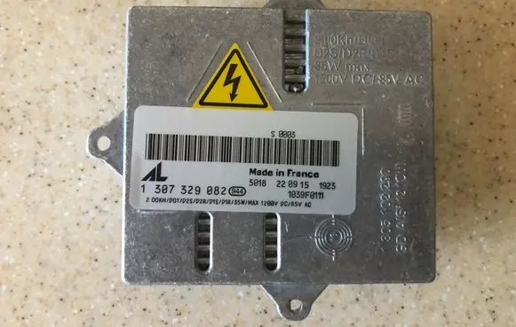 BMW 3 E46 Headlight ballast module Xenon 1307329082