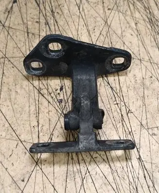 BMW X5 E53 Tailgate/trunk/boot hinge 8402183