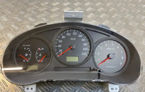Subaru Impreza II Speedometer (instrument cluster) 85003FE040 NSG110L 0607791022541