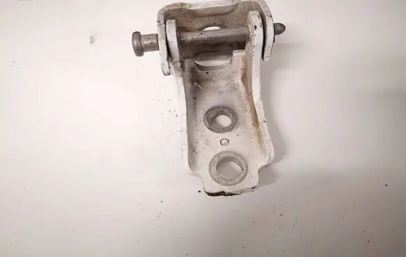 Citroen C3 Rear door lower hinge 
