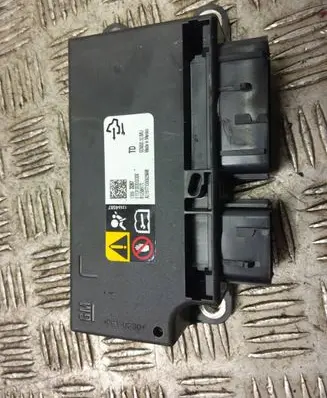 Opel Insignia A Airbag control unit/module 13584587