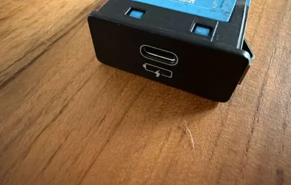 BMW X4 G02 USB control unit 19163010