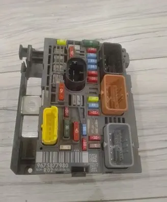 Citroen C5 Aircross BSM Control unit 9675877980