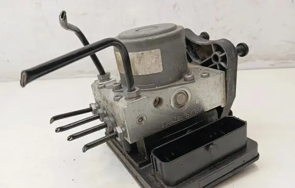 Mercedes-Benz E W213 ABS Pump A2134310801