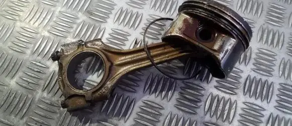 Mercedes-Benz S W140 Piston with connecting rod