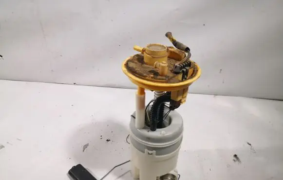 Mitsubishi Colt In-tank fuel pump